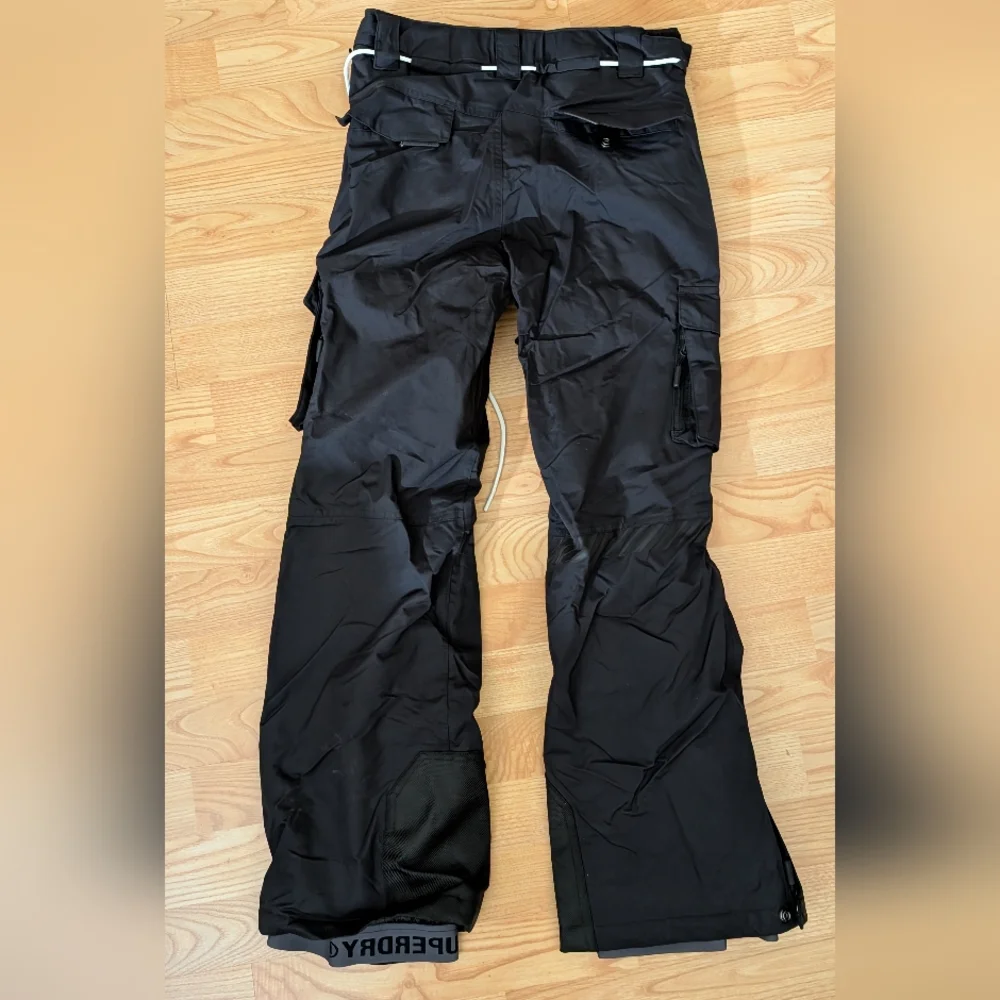 Superdry Snow Ski And Snowboard Pants Size 4 Or Small - Picture 5 of 5